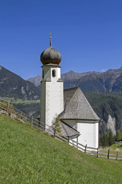 Kościół Bolesnej Matki Bożej Koefels Sielankowej Wiosce 1403 Tyrolskiej Tztal — Zdjęcie stockowe