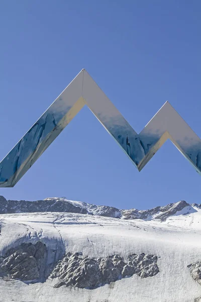 每年在Rettenbach冰川上 都会举行高山滑雪世界杯的开幕竞赛 — 图库照片