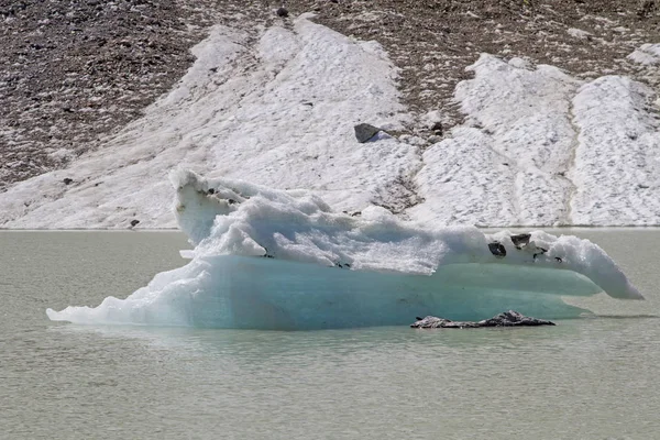 Vue Détaillée Lac Glaciaire Rettenbachferner Dans Vallée Oetz — Photo