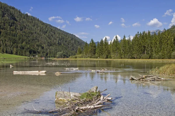 Skapad Jordskred Pillersee Norr Hochfilzen Tyrolen Ett Populärt Resmål För — Stockfoto