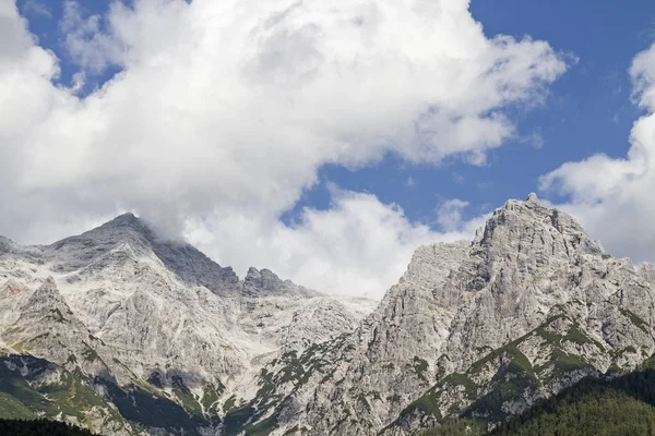 Desde Valle Fieberbrunn Pueden Admirar Los Poderosos Picos Rocosos Del —  Fotos de Stock