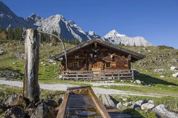 Ladizalm in de Karwendel bergen in Tirol — Stockfoto