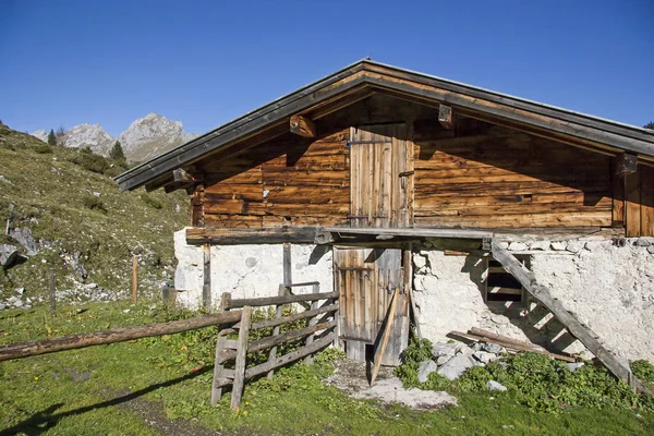 Ladizalm στα βουνά Karwendel στο Τιρόλο — Φωτογραφία Αρχείου