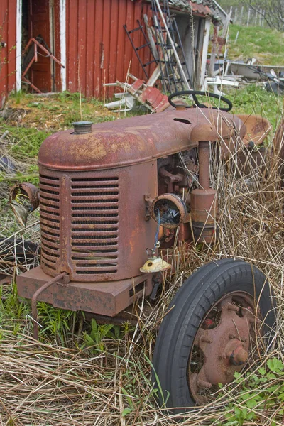 Máquina agrícola olvidada — Foto de Stock