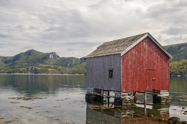 Boat huts in Sor Eitran — Stock Photo, Image