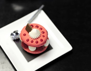 renkli çilek bisküvi