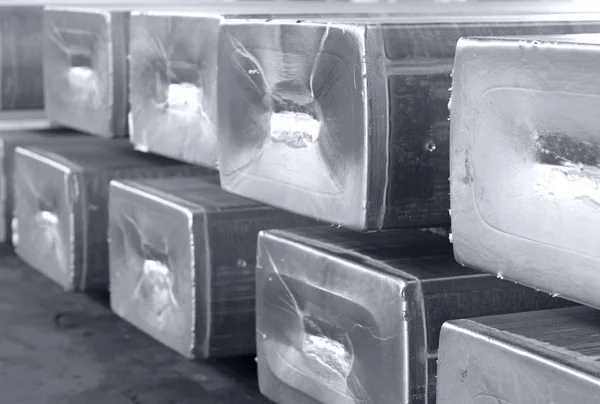 Wlewki aluminiowe BW — Zdjęcie stockowe