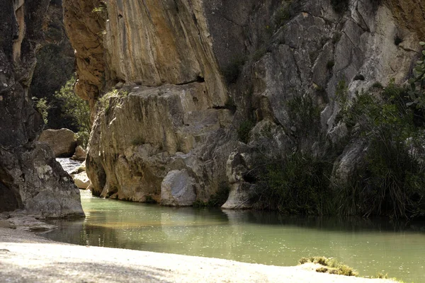 su yolunun sonunda plaj nehri