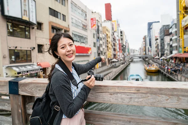 Charming Woman Pointing Famous Landmark Standing Bridge Dotonbori — Stock Photo, Image