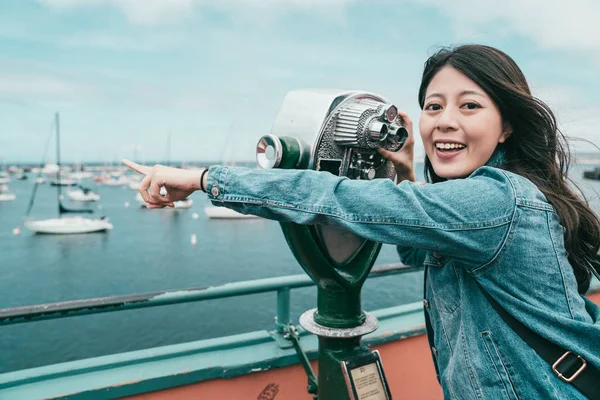 Happy Beautiful Girl Pointing Sea While Looking Telescope Finding Interesting — Stock Photo, Image