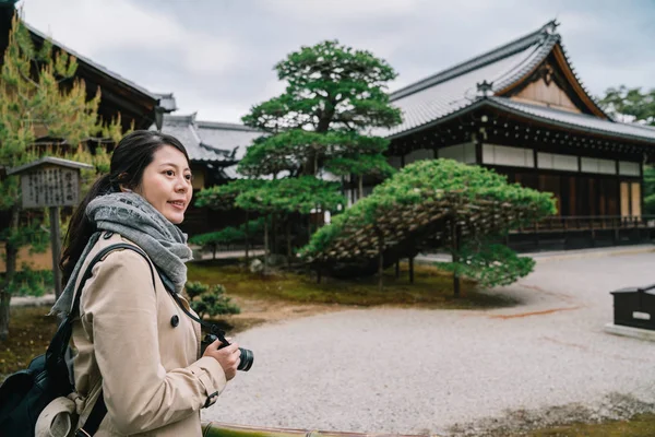 Elegant Female Photographer Taking Photo Japanese Temple Backpacker Lifestyle Travel — Stock Photo, Image