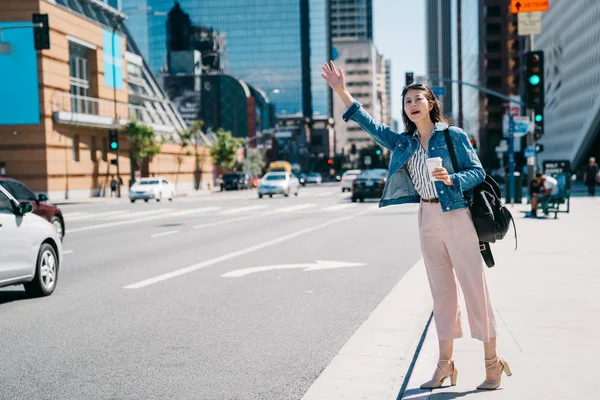 Full Length Photo Beautiful Woman Beckoning Bus Busy City Young — Stock Photo, Image