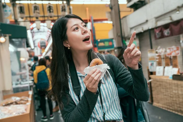 Young Traveler Trying Japanese Local Food Lifestyle Osaka Lady Tourist — Stock Photo, Image