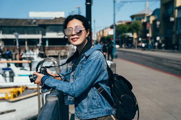 San Francisco Travel Lifestyle Woman Sightseeing Happy Pier Asian Girl — Stock Photo, Image
