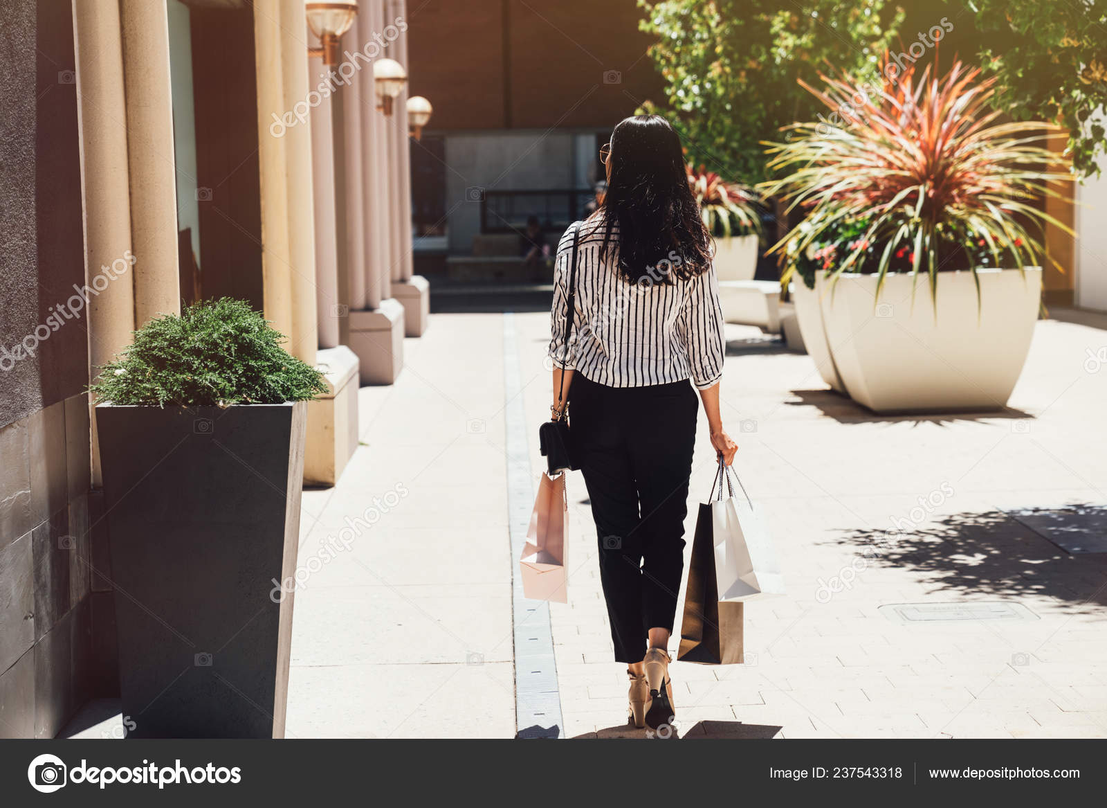 Woman Walking Images | Free Photos, PNG Stickers, Wallpapers \u0026 Backgrounds  - rawpixel, image size:1600x1167