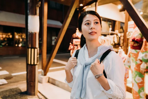 Girl Tourist Standing Japanese Kimono Shop Hanamikoji Dori Street Model — Stock Photo, Image