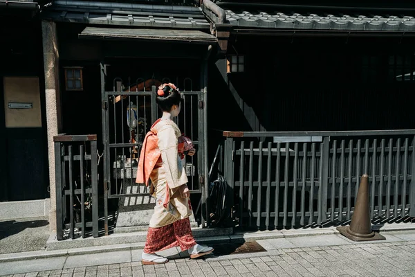 Vista Laterale Della Gente Femminile Giapponese Locale Panno Tradizionale Kimono — Foto Stock