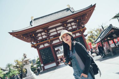 fotoğrafçı turist ziyaret Japon Tapınağı