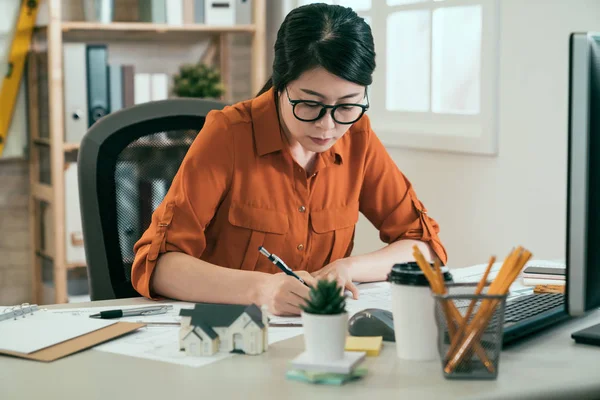 Woman engineer worker working at home office — 스톡 사진