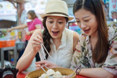 Şanghay Xiao uzun Bao yemek turistler