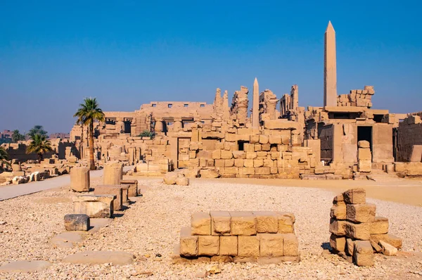 Célèbre complexe du temple Karnak d'Amon Ra à Louxor — Photo