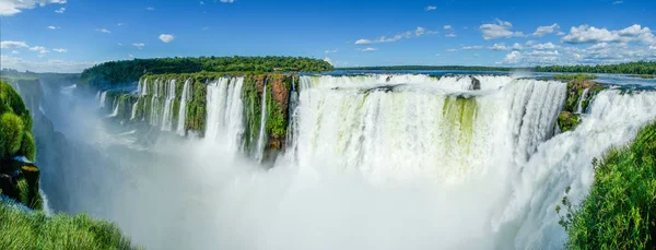 Iguazu Şelalesi'nin panoramik yanı, Arjantin