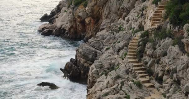 Steintreppe Auf Dem Felsen Zum Mittelmeer Saint Jean Cap Ferrat — Stockvideo