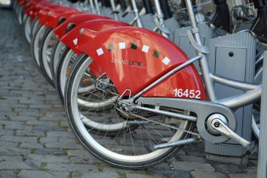 Lyon, Fransa - 1 Temmuz 2018: Velo'V self-servis Kiralama Kiralama, Bisiklet kira İstasyonu Lyon, Fransa, Avrupa'nın için