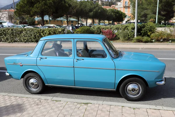 Menton France Mars 2018 Belle Voiture Bleue Rétro Simca 1000 — Photo