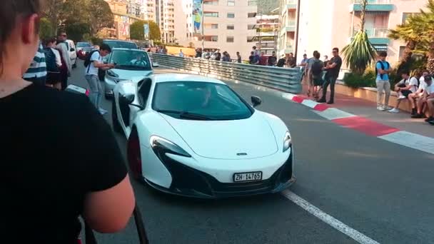 Monte Carlo Monaco Aprile 2018 Luxury White Mclaren 650 Driving — Video Stock