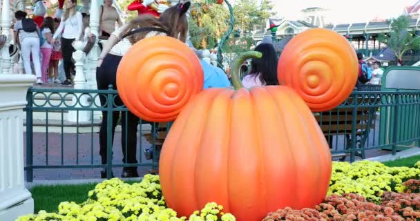 Marne Valle França Outubro 2018 Mickey Mouse Pumpkin Head Disneyland — Vídeo de Stock