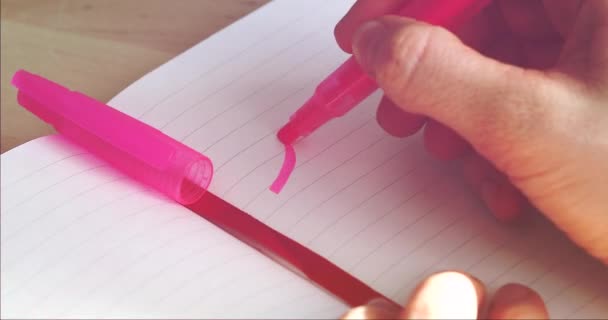 Woman Hand Writes Notebook Word Love Close View Dci Resolution — Αρχείο Βίντεο