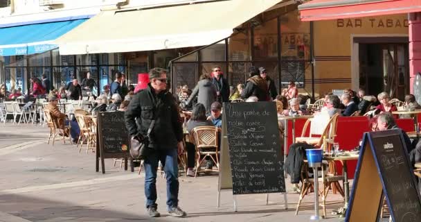 Νίκαια Γαλλία Ιανουαρίου 2019 Ανθρώπους Που Τρώνε Υπαίθρια Στη Βεράντα — Αρχείο Βίντεο