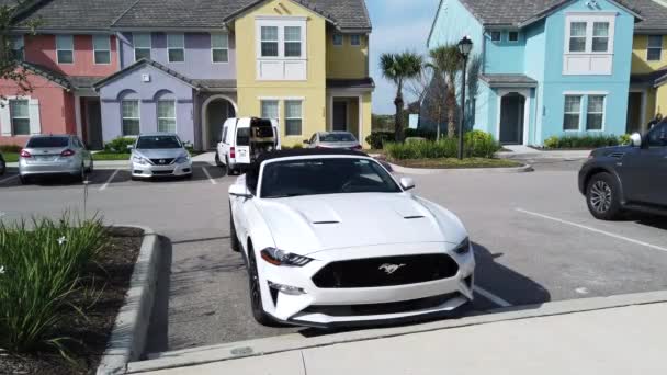 Davenport Florida Usa Březen 2019 Nádherný 2019 Bílý Mustang Kabriolet — Stock video