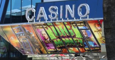 Cannes, Fransa - 14 Mayıs 2019: Casino Barriere Cannes Le Croisette, Cannes Şehir Merkezi'ndeki Palais Des Festivals Et Des Congres Binası,Fransa, Fransız Rivierası, Avrupa - Dci 4k Video