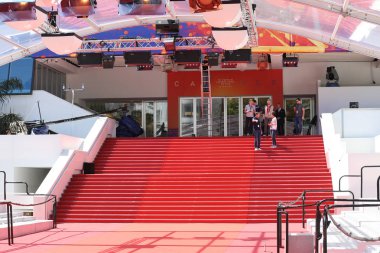 Palais Des Festivals Et Des Congres Ca at Kırmızı Halı Merdiven