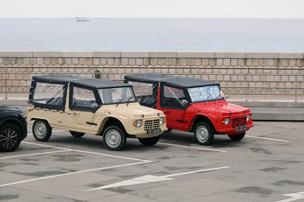 シトロエン メハリ フランスのヴィンテージカー2台 — ストック写真