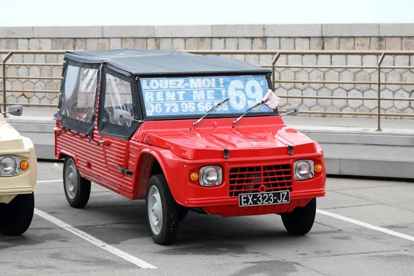 Vintage Red Citroen Mehari — Stock Photo, Image