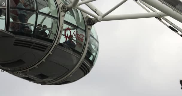 London Storbritannien Maj 2019 Närbild Coca Cola London Eye Millennium — Stockvideo