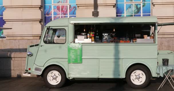 London May 2019 London Street Food Vintage Mobile Coffee Van — Stock Video