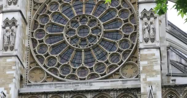 Вестминстерское Аббатство Stained Glass Северный Фасад Лондон Великобритания Европа Закрыть — стоковое видео