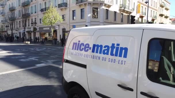 Νίκαια Γαλλία Απριλίου 2019 Φορτηγό Παράδοσης Για Την Περιφερειακή Καθημερινή — Αρχείο Βίντεο