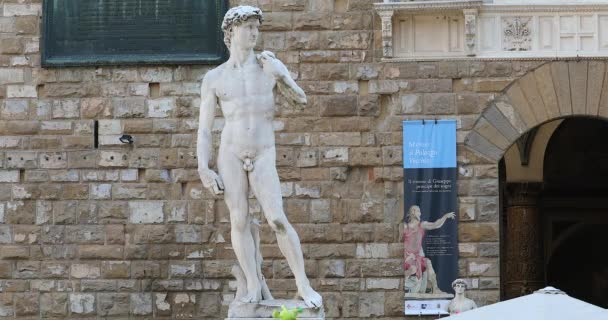 Florence Italy August 2019 Reproduction Michelangelo Statue David Entrance Palazzo — Stok Video