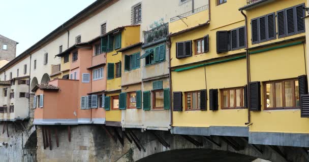 Florencja Włochy Sierpnia 2019 Zbliżenie Most Ponte Vecchio Wieczorem Kolorowymi — Wideo stockowe