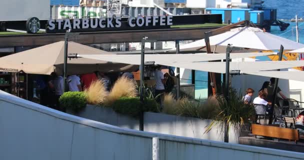 Monte Carlo Mônaco Junho 2019 Beautiful Terrace Starbucks Coffee Restaurant — Vídeo de Stock