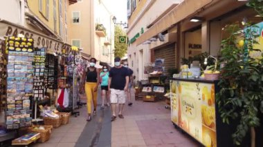 Menton, Fransa - 21 Eylül 2020: Coronavirus (Covid-19) Halk ve Turistler Menton, Fransa Avrupa 'nın 4K Kararı