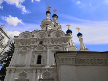 MOSCOW, RUSSIA - 12 Mayıs 2019: Putinki 'de Meryem' in Doğuşu Kilisesi 1652 yılında Çar Alexei Romanov altında inşa edilmiştir. Mimarın adı bilinmiyor..