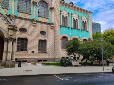 Nastasiinsky Lane 'de inşa edilen Rus kredi hazinesi (1913-1916). Mimar Vladimir Pokrovsky.