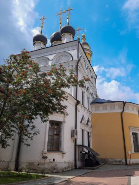 Tolmachi 'deki Aziz Niklas Kilisesi. Bu kilise Moskova 'daki devlet Tretyakov Galerisi' nin bir parçası olan Rus Ortodoks ev kilisesi ve müzesidir..