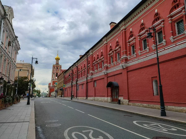 Moscow Rússia Julho 2019 Mosteiro Vysokopetrovsky Mosteiro Ortodoxo Russo Fundado — Fotografia de Stock